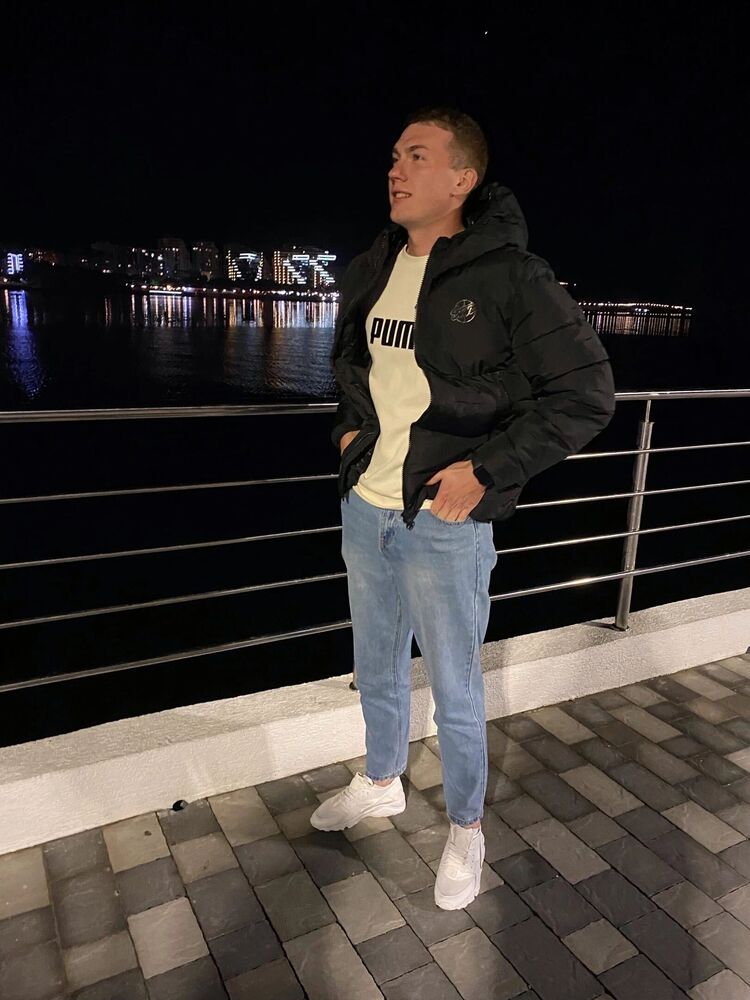  31865810  , 28 ,    