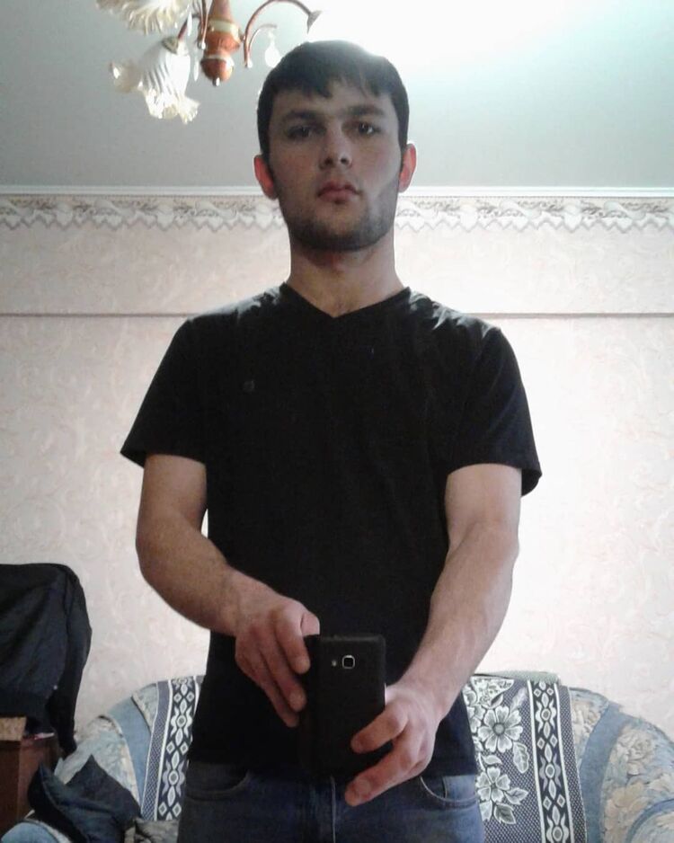  ,   Leon, 30 ,   ,   , c , 