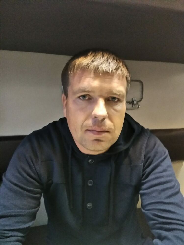  11418380  Ivan, 43 ,    