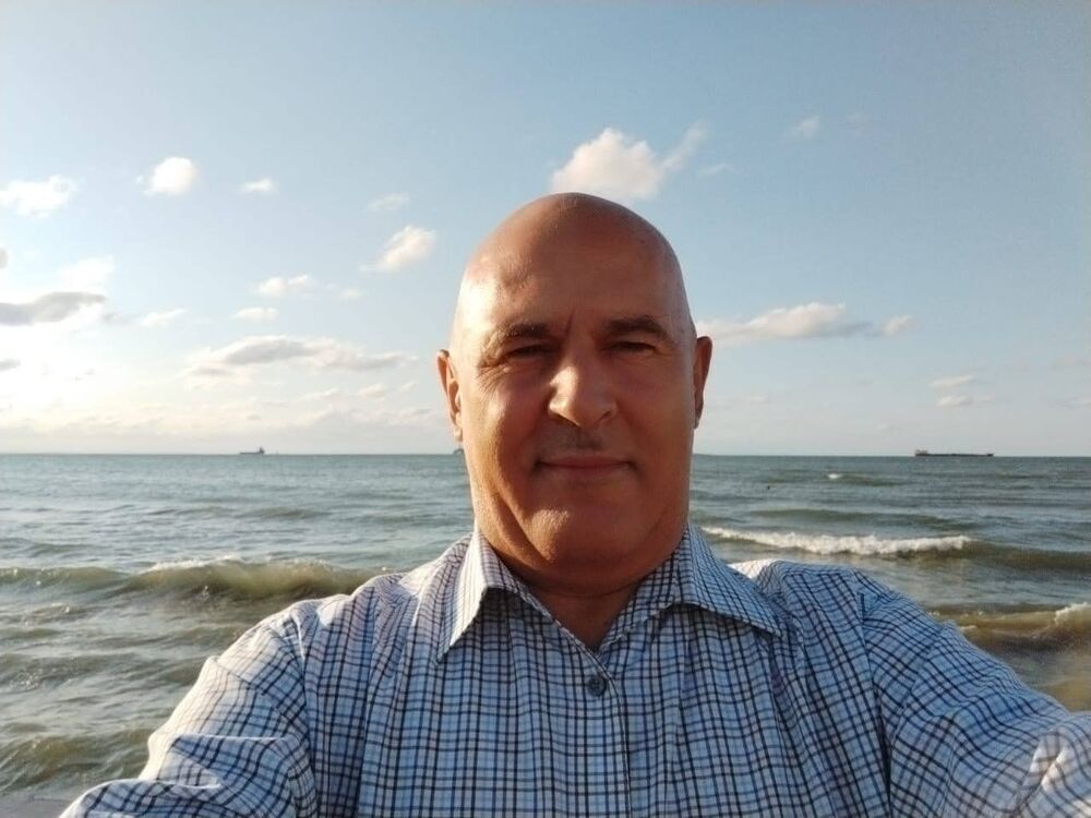  ,   Andrey, 62 ,  