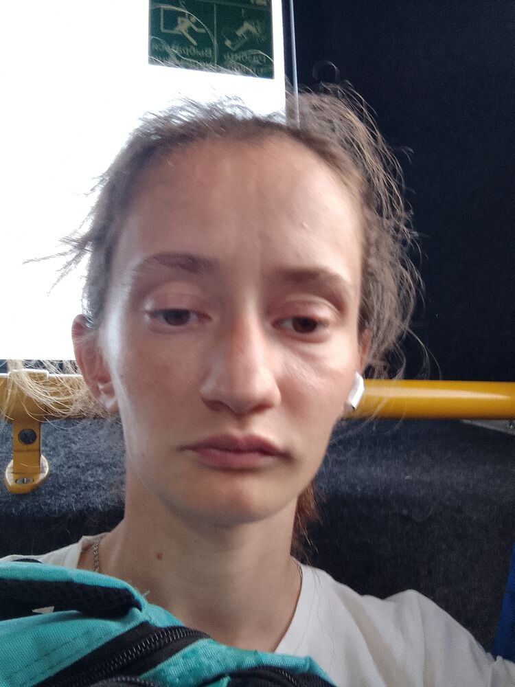  44763610  Aluna, 22 ,    