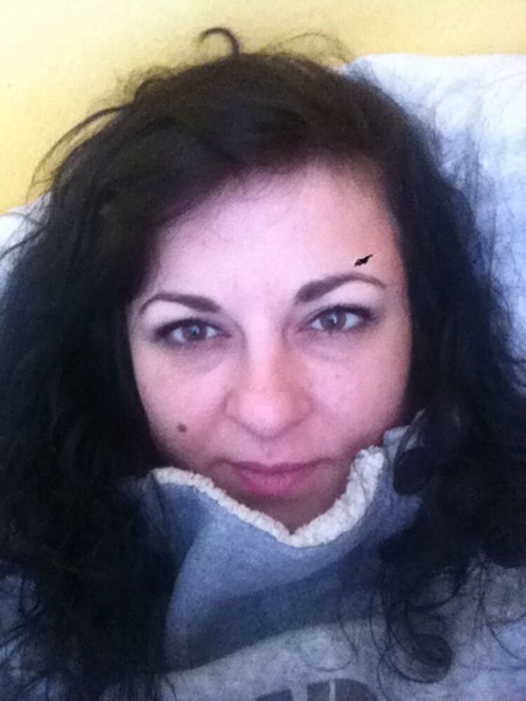  8866140  Viktoria, 38 ,    