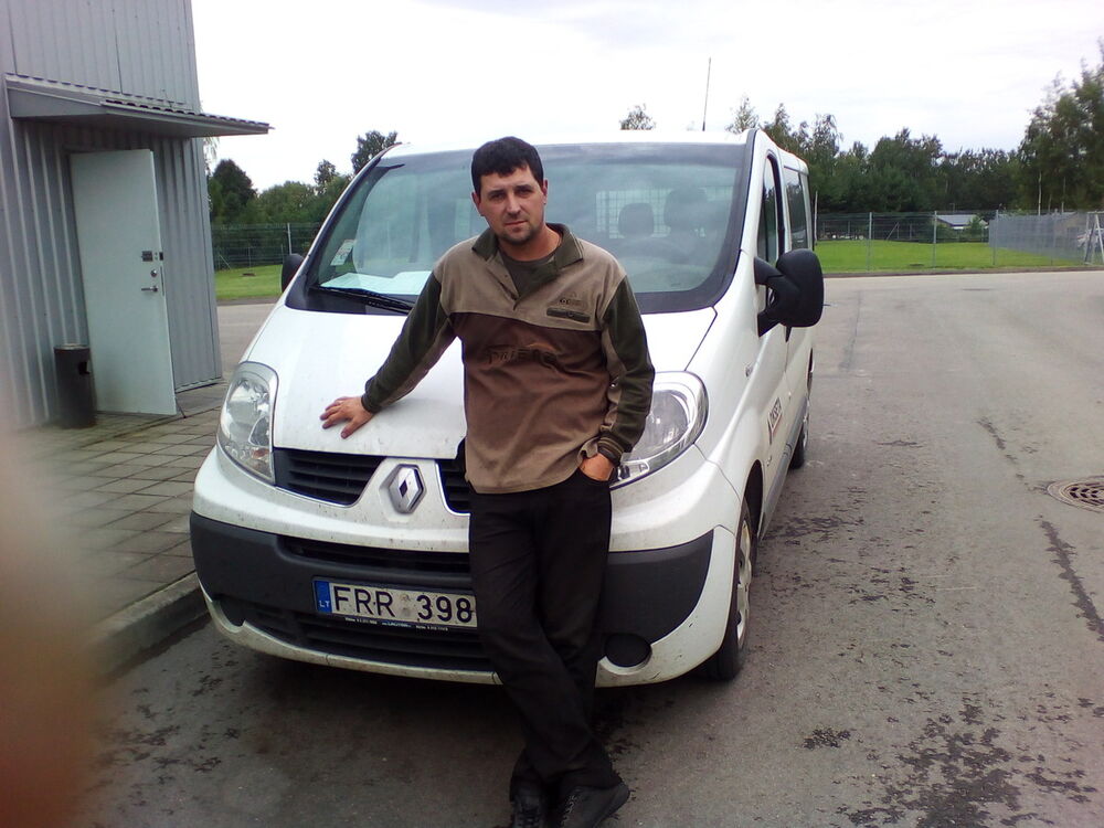  10279880  , 40 ,    