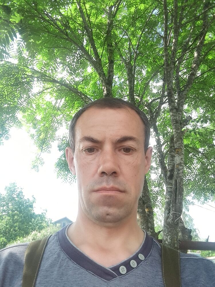  43876810  , 41 ,    