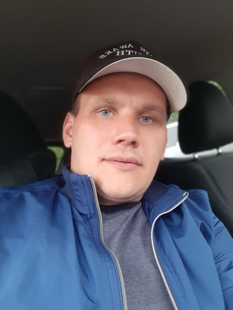  51916310  Alex, 34 ,    