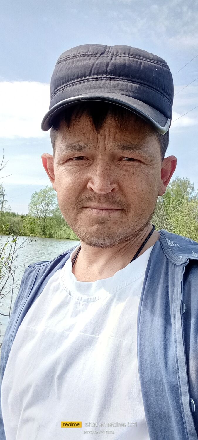  27395900  Alexander, 38 ,    -