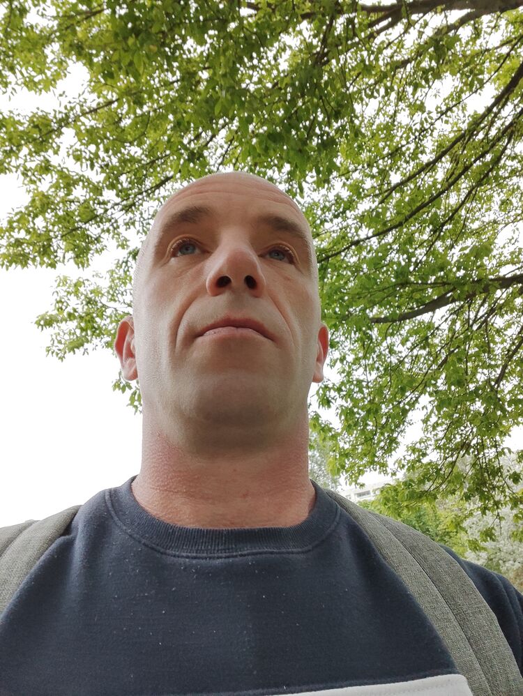  ,   Pavel, 42 ,   ,   