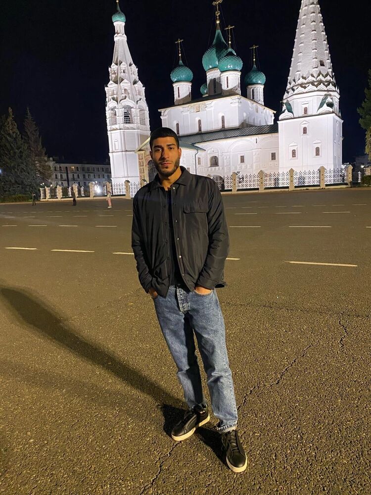  52058790  Aleksan, 25 ,    