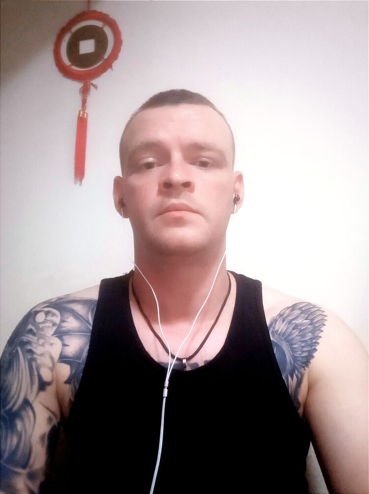  44212920  , 37 ,    