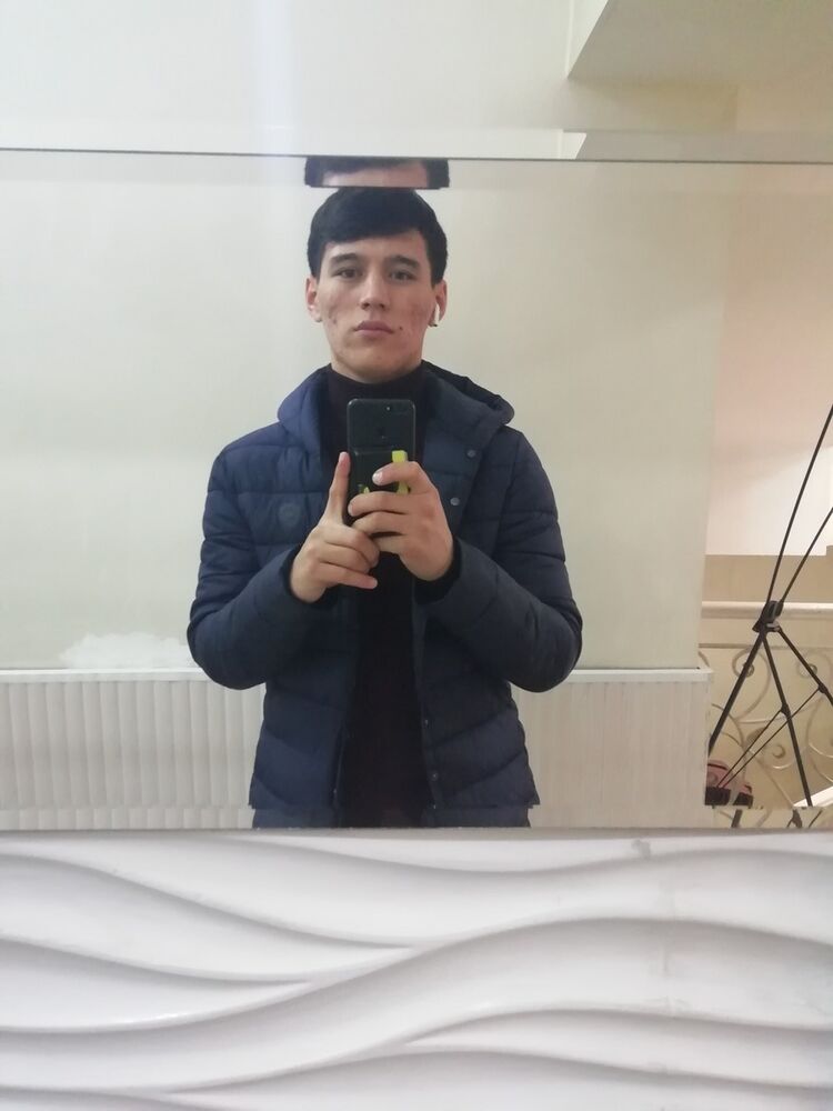  18728890  , 31 ,    