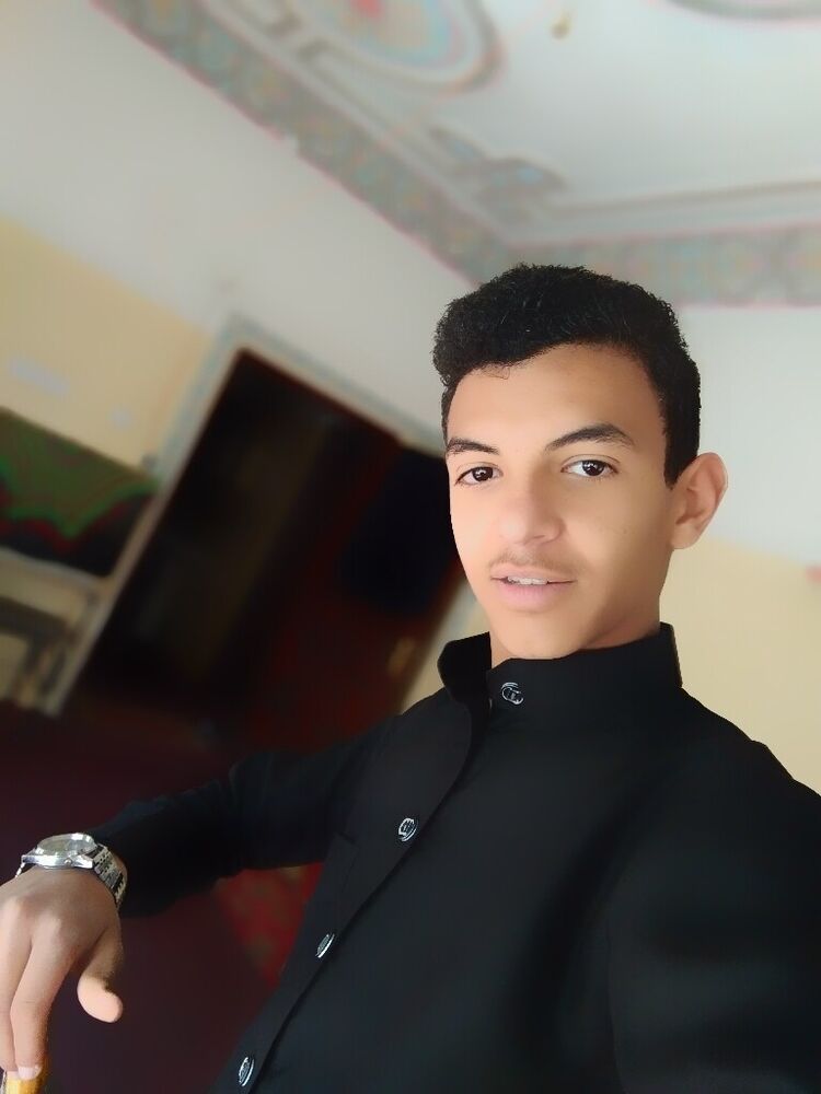  19961160  Ahmed, 25 ,    