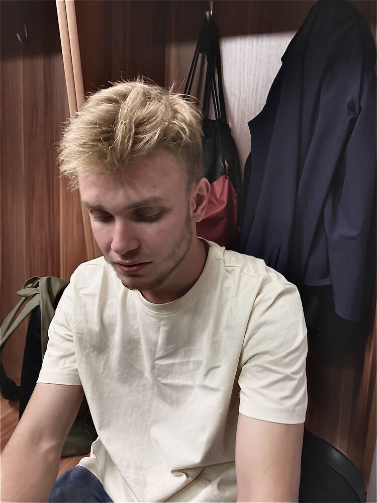  -,   , 22 ,   