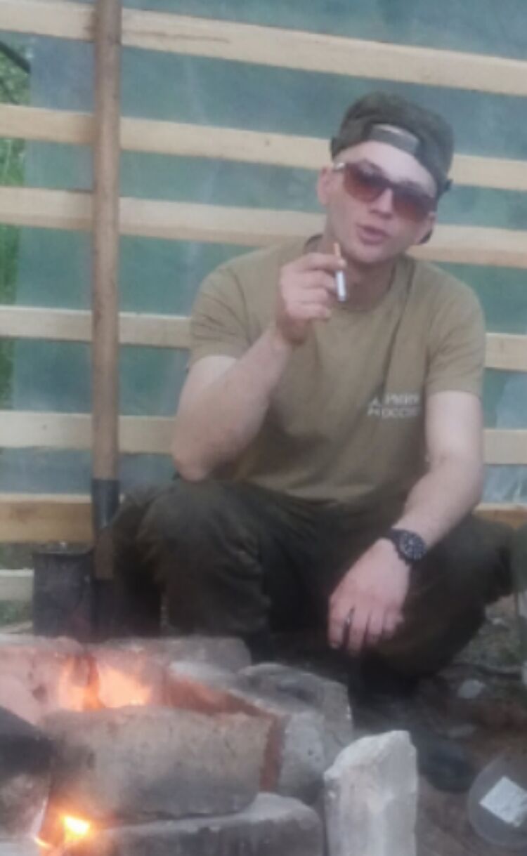  43794720  , 27 ,    
