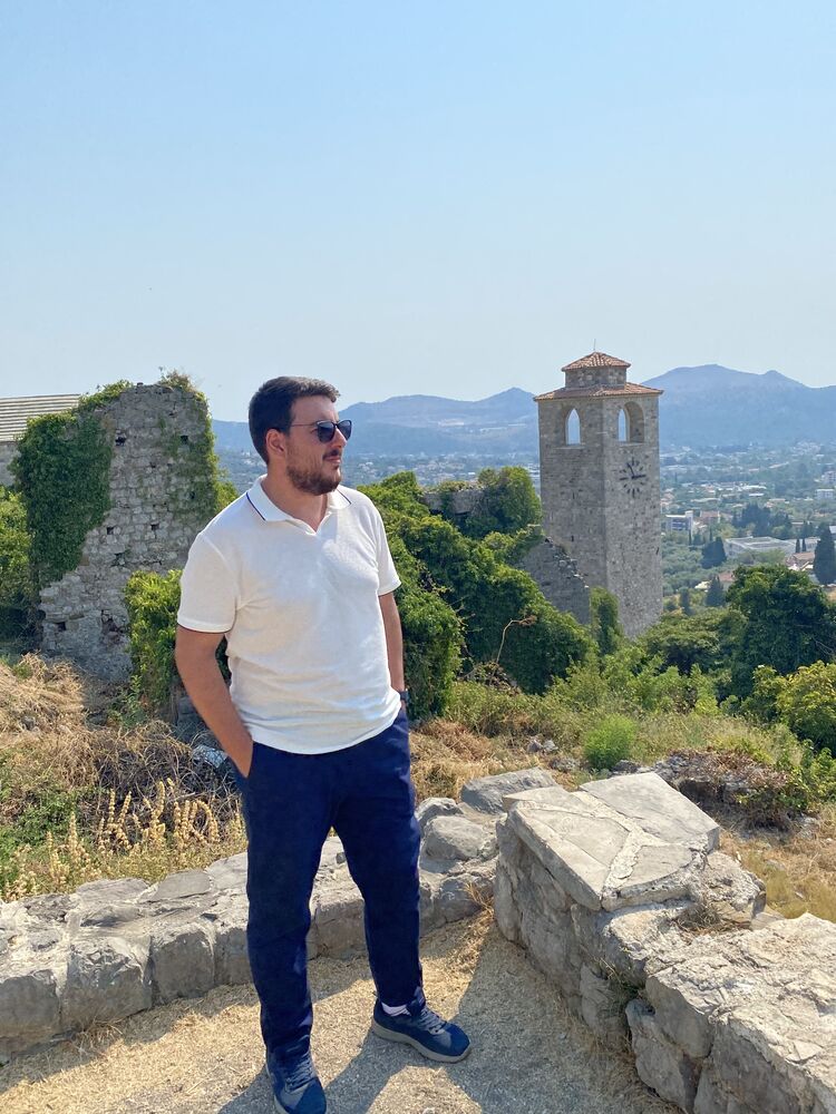  47050240  Kadir, 30 ,    