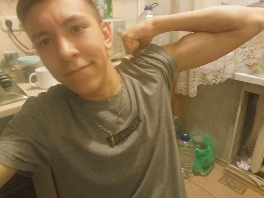  ,   Mihail, 27 ,   ,   , c , 