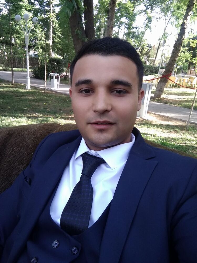  24740960  Ali, 32 ,    