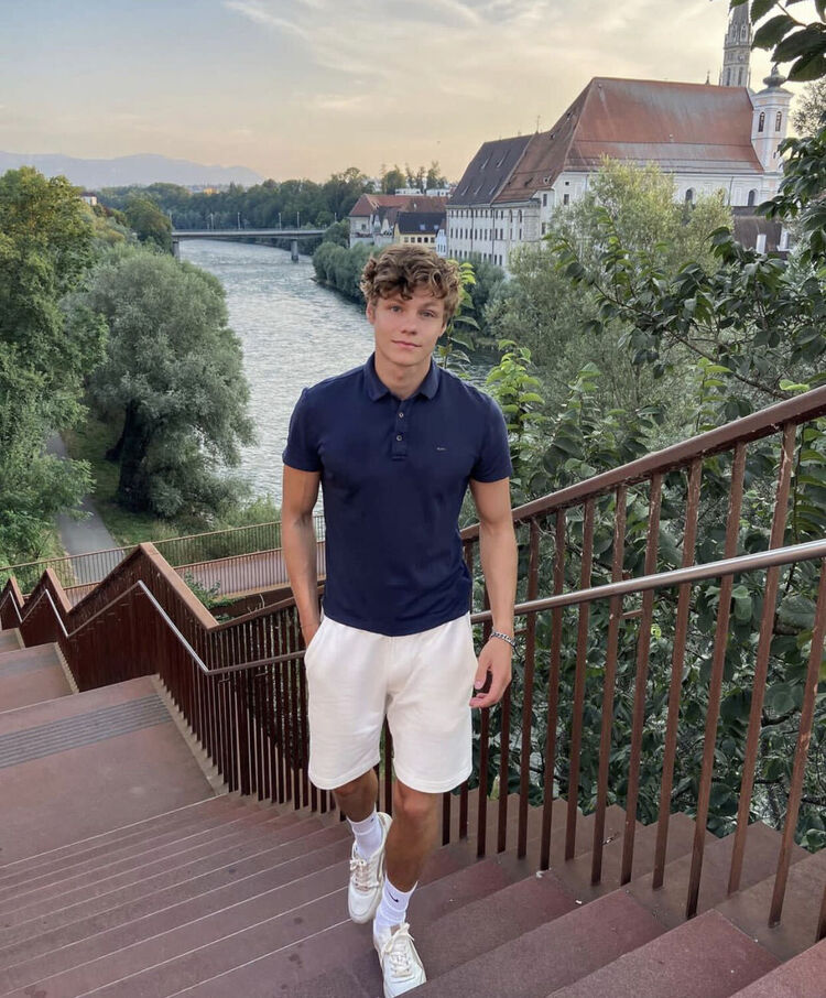  ,   , 23 ,   ,   