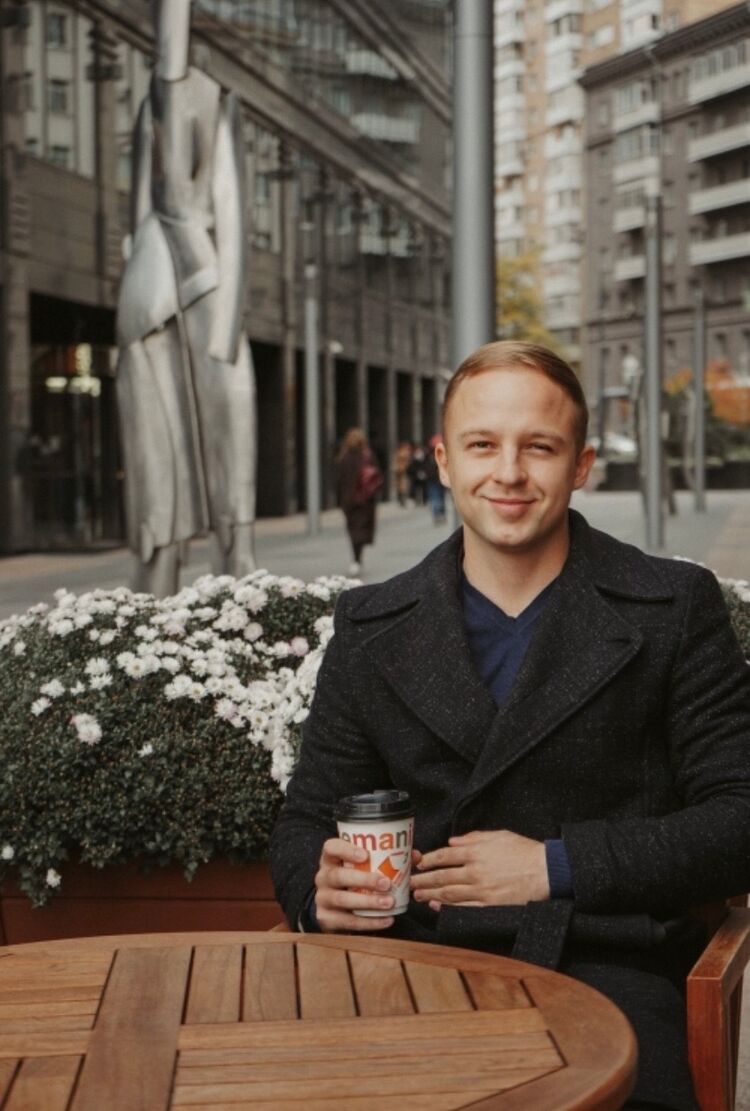  54133980  Rizik, 29 ,    