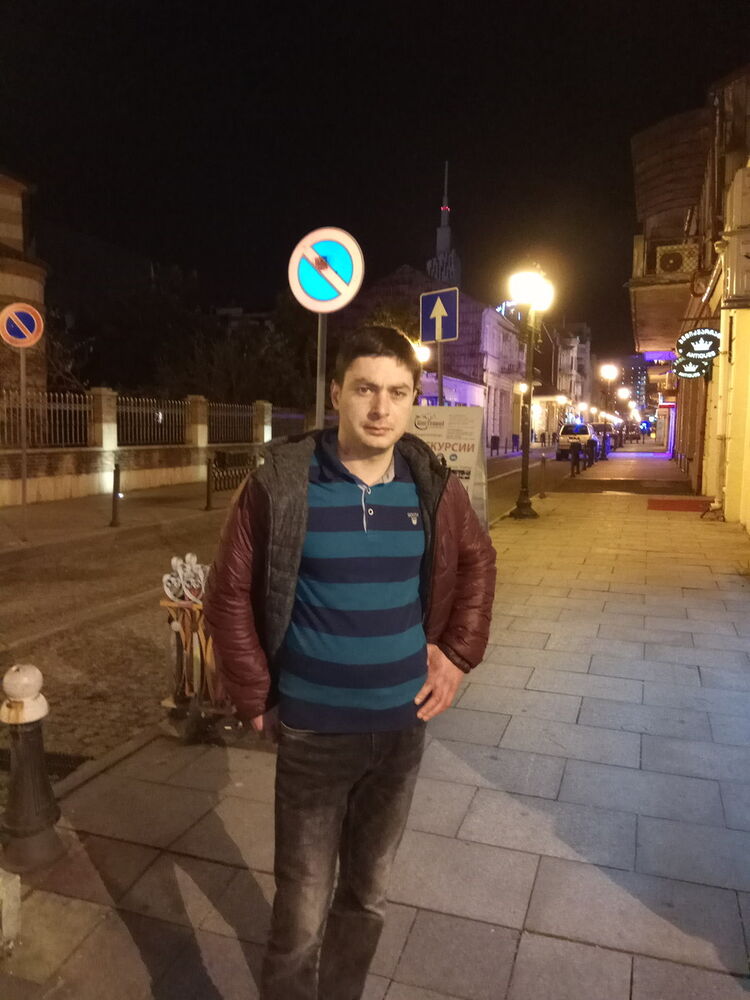  9257450  Roki, 31 ,    