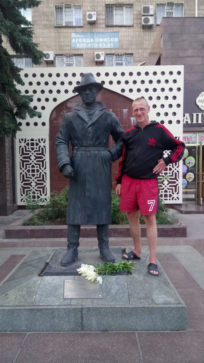  ,   Sergey, 48 ,   ,   , c 