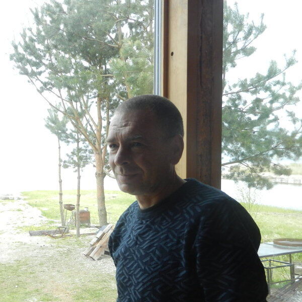  46019480  Vadim, 57 ,    
