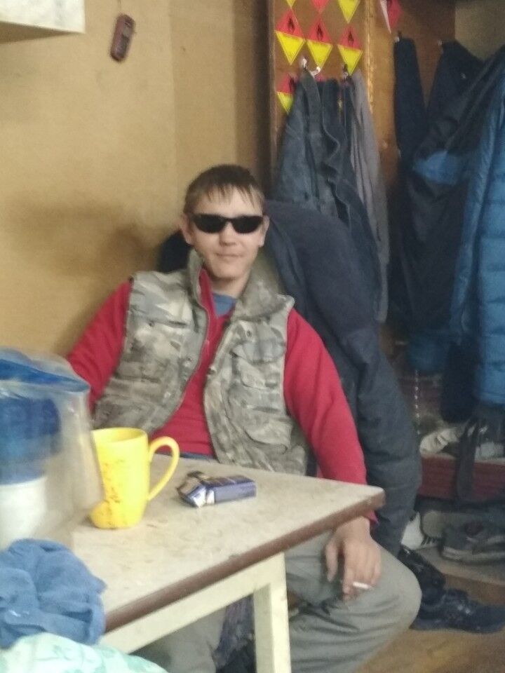  ,   REZNIK, 32 ,   ,   , c 