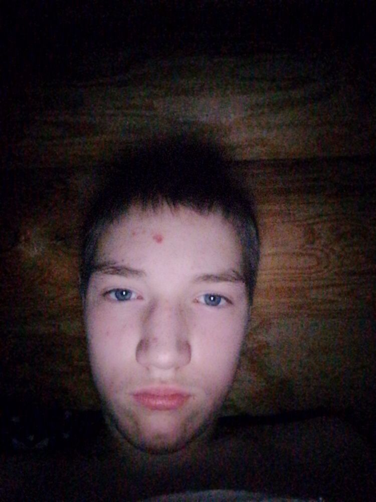  49067890  Pavel, 29 ,    
