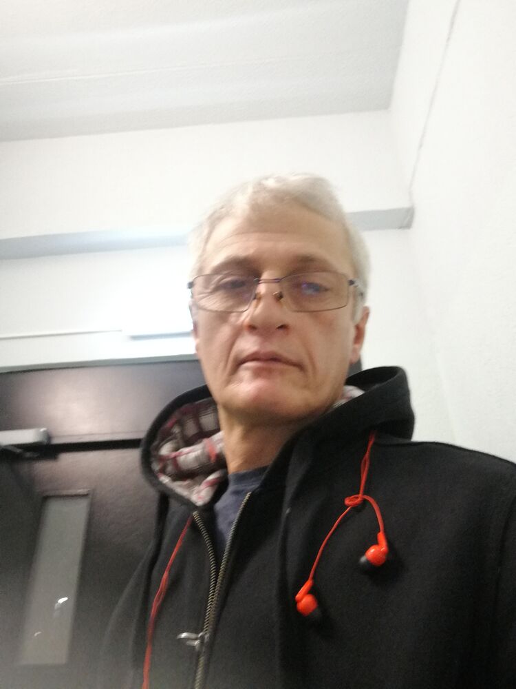  49076480  Sardo, 55 ,    
