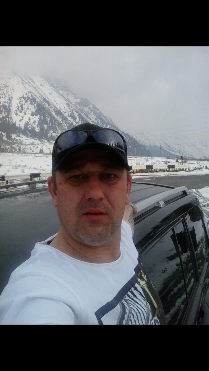  ,   Alexx, 51 ,   ,   , c , 