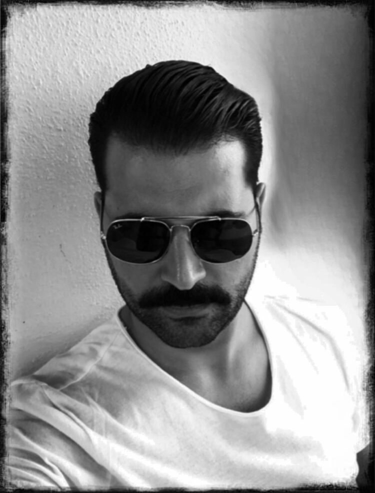  38262180  Ahmet Kaan, 43 ,    
