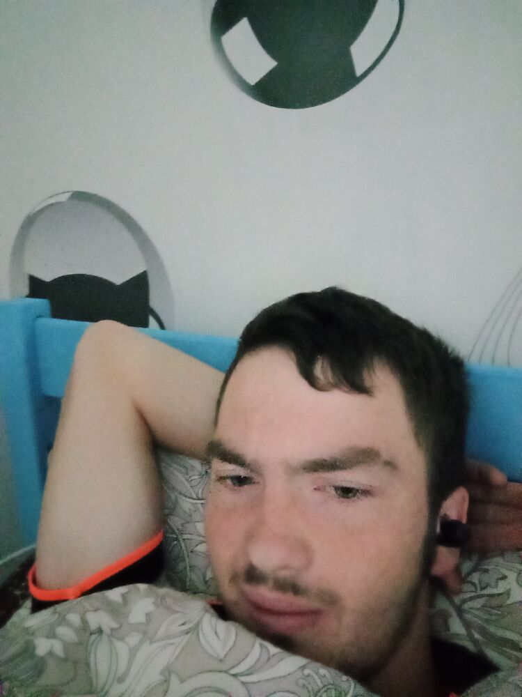  ,   Maxim, 23 ,   ,   , c 
