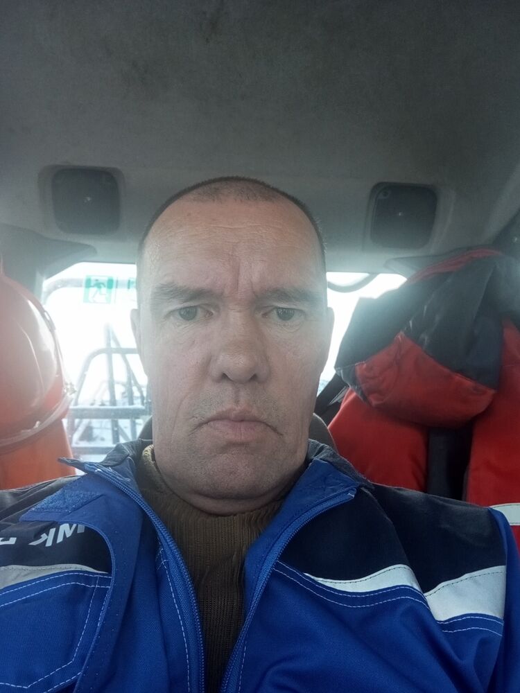  48029710  , 53 ,    