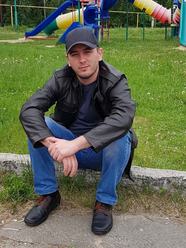  34926810  Nik, 37 ,    