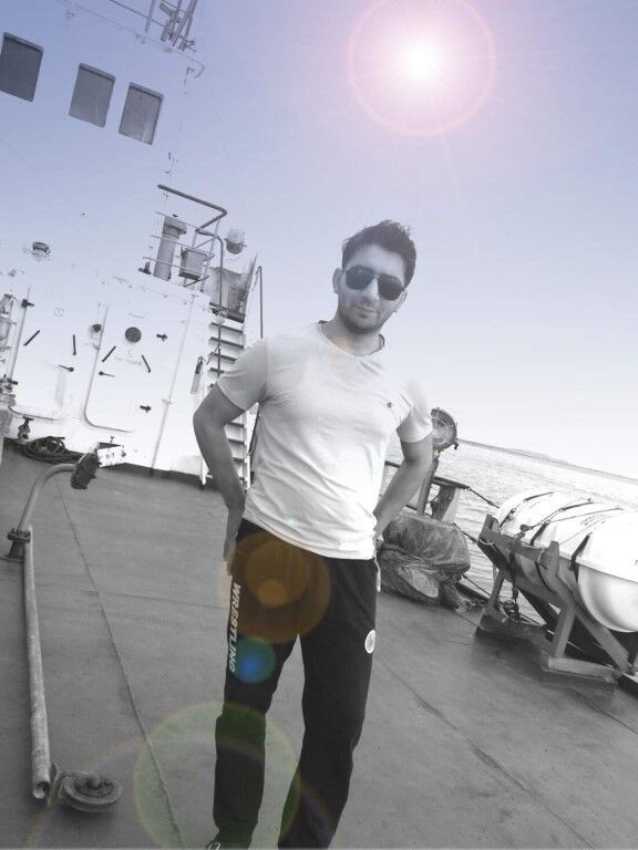  10878460  Tamerlan, 35 ,    