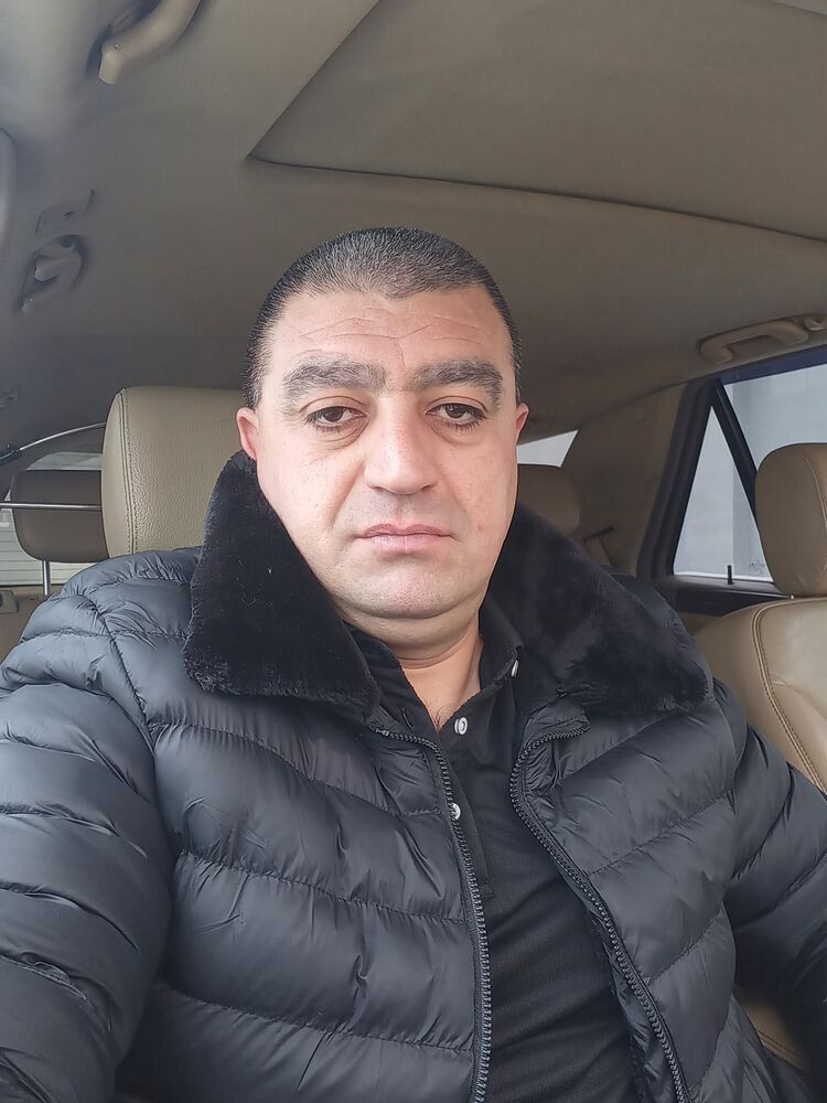  49685130  , 42 ,    