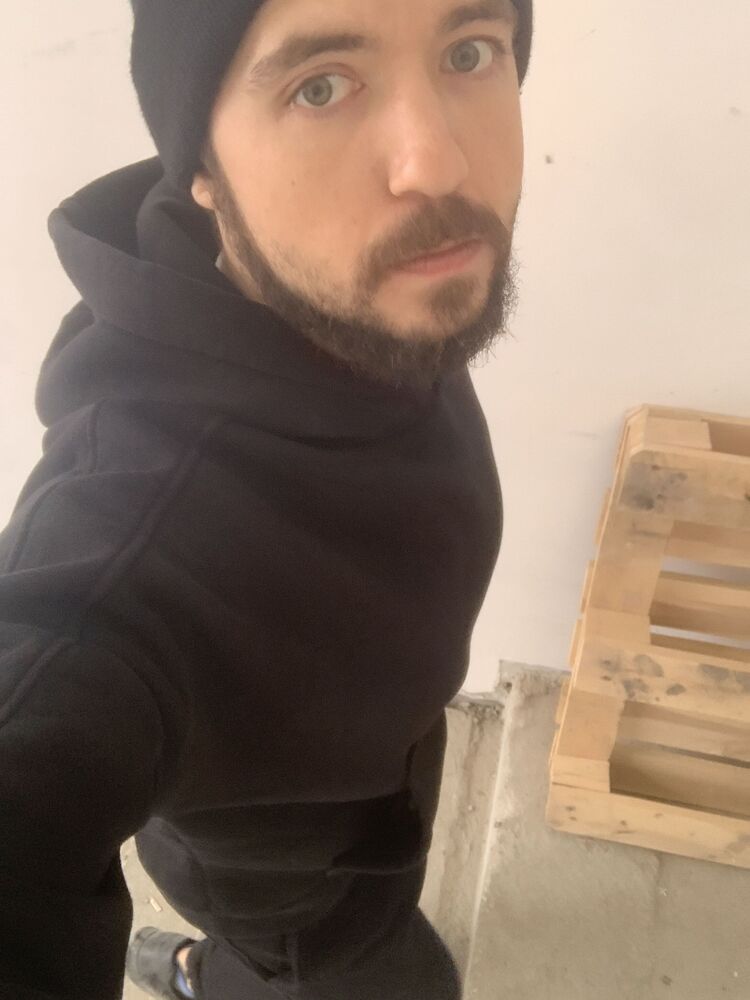  39640890  , 32 ,    -