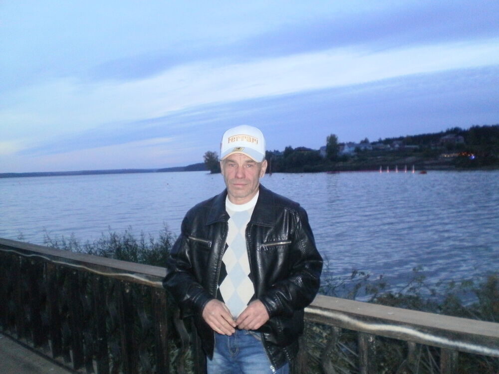  5838800  Oleg, 61 ,    