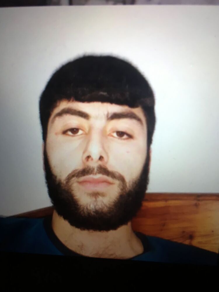  26099570  Andranik, 3 ,    