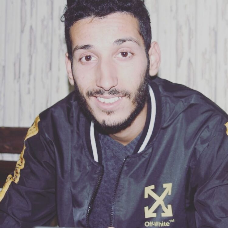  18971490  Badis, 28 ,    