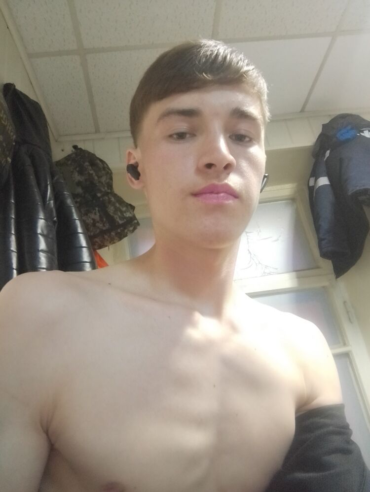  35394360  Adhambey, 22 ,    