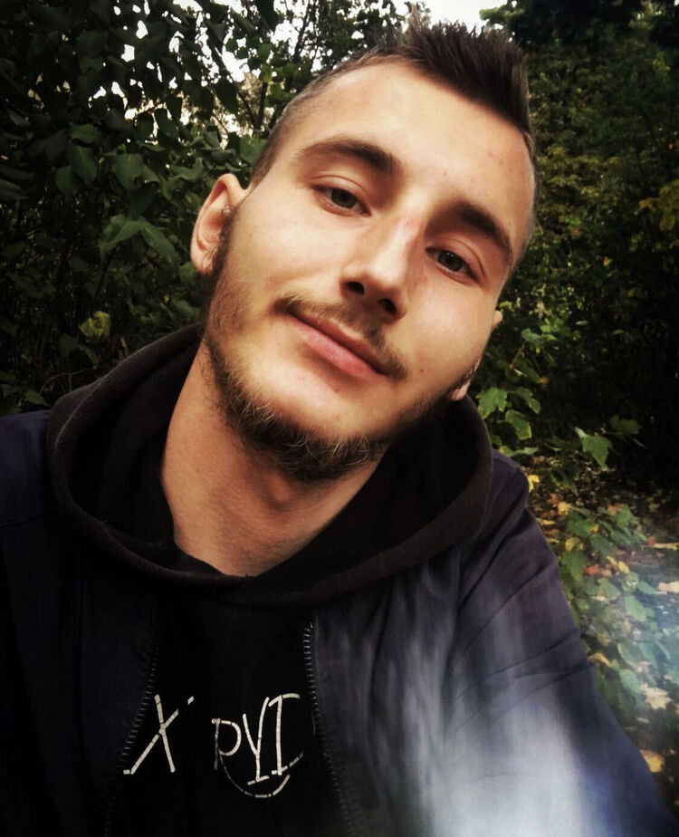  ,   Alex, 25 ,   ,   
