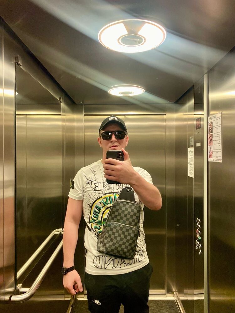  ,   , 33 ,   c 
