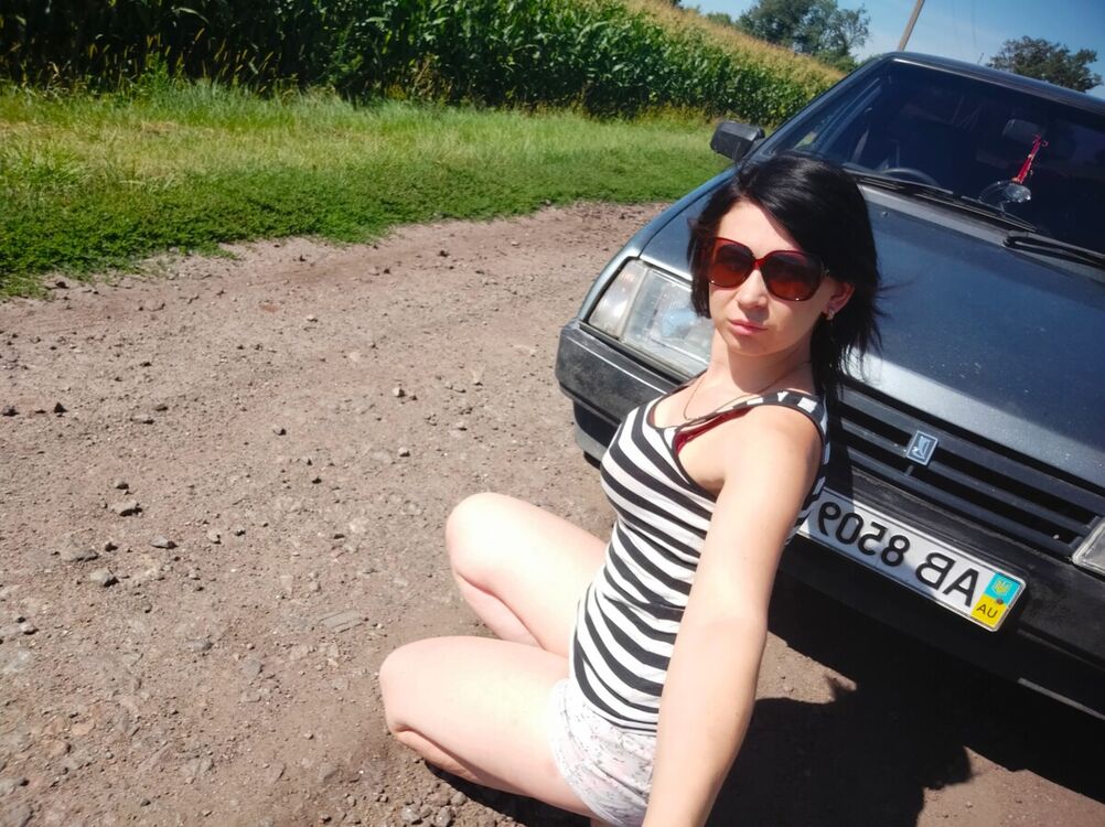  22173880  Tanya, 32 ,    