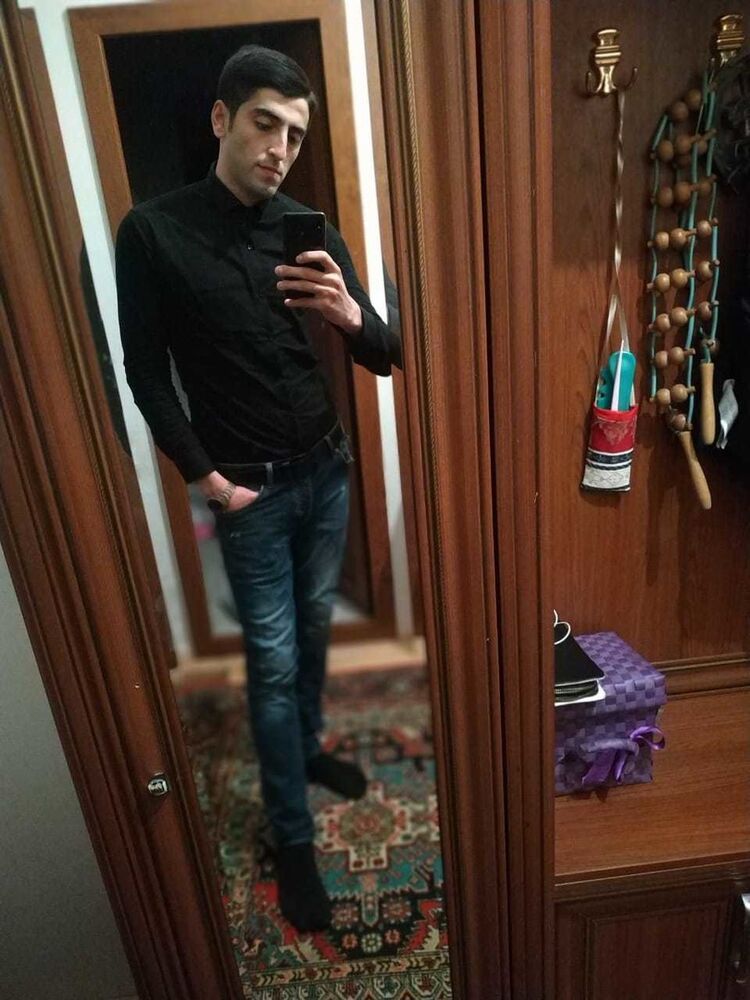  19429050  Axad, 31 ,    