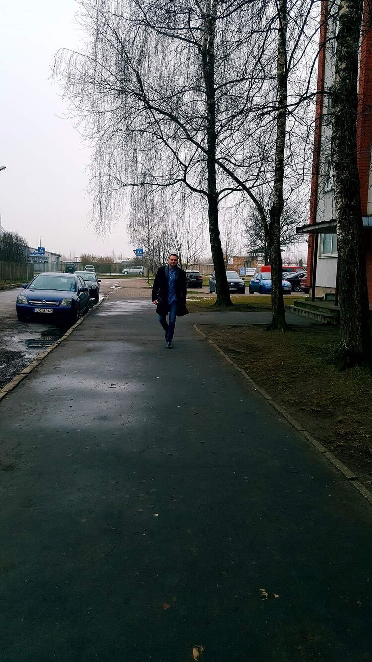  53296010  Anatolijs, 51 ,    