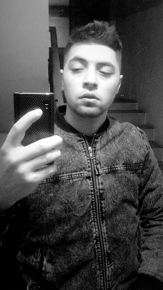  ,   Mike, 29 ,  
