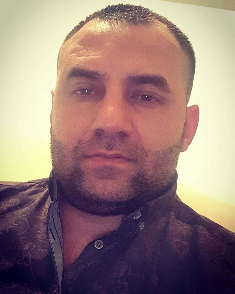  19790880  Bextiyar, 41 ,    