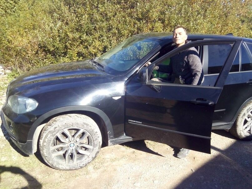  14478870  Sergej, 48 ,    