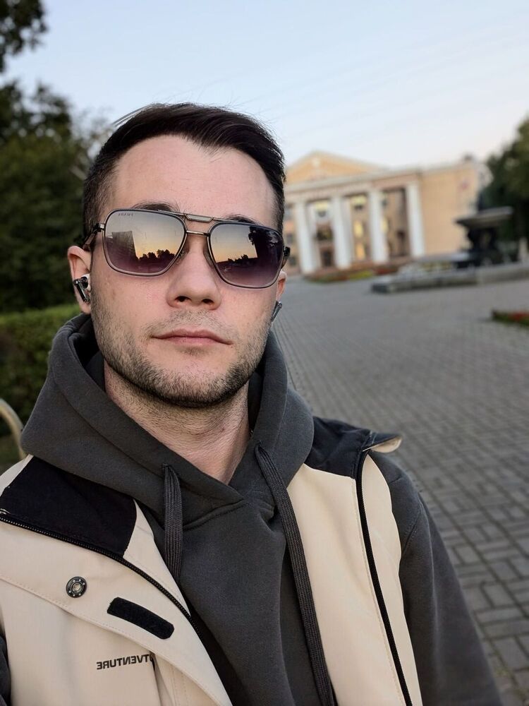  52770210  Vadim, 30 ,    