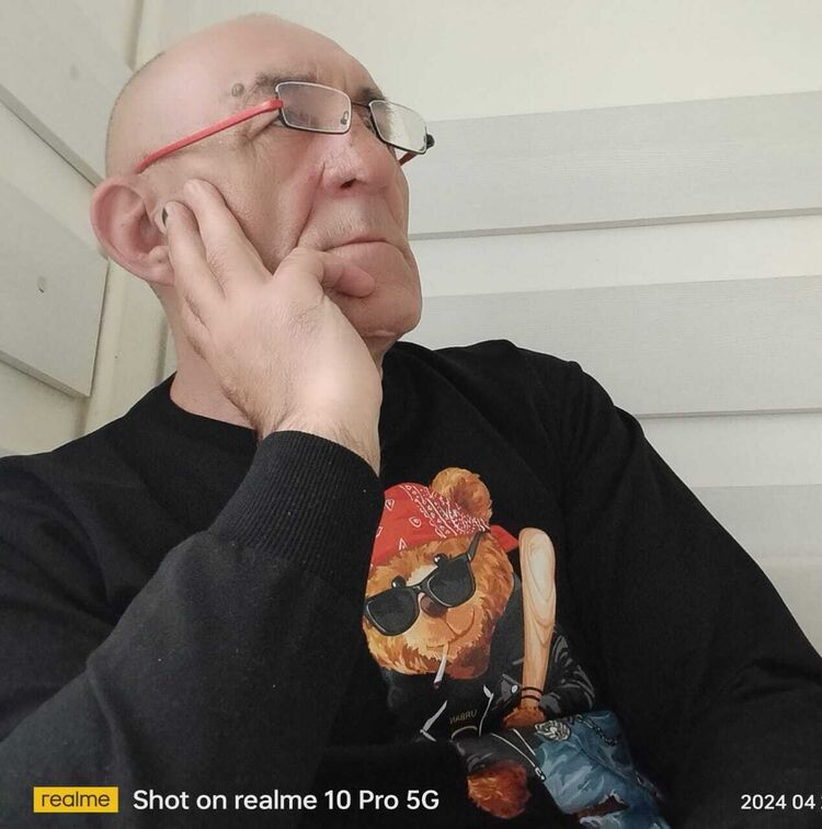  42822610  , 61 ,    